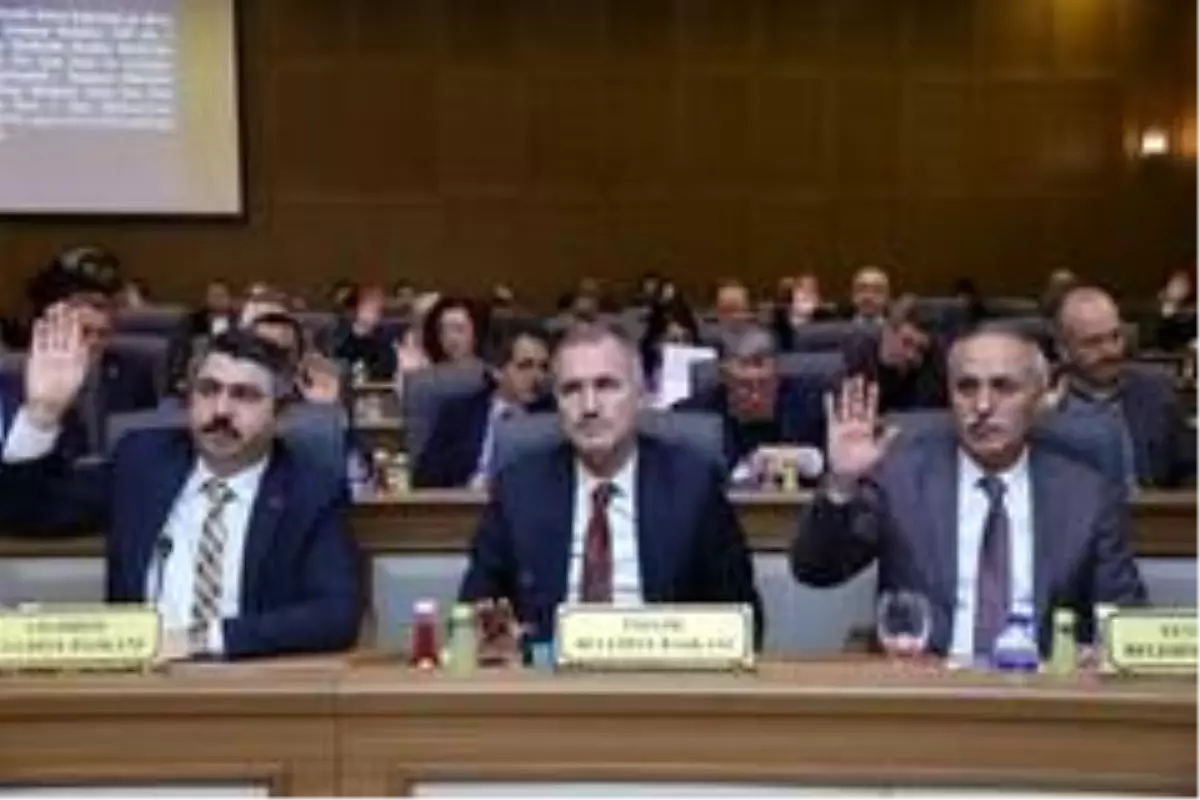 Aktaş: 'Yeni Çelikpalas, yıkılmalı'