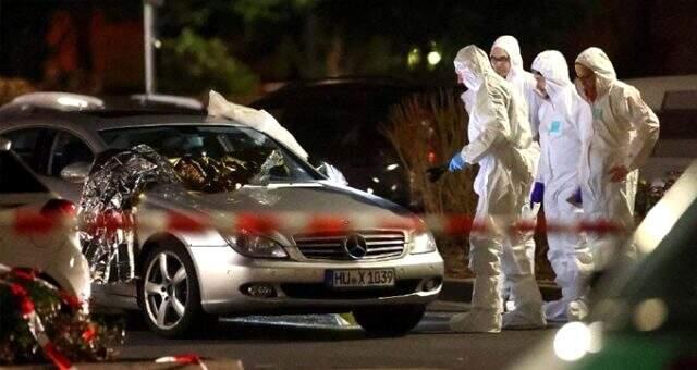 Almanya'daki saldırgan, saldırıdan önce duvara kendi web sitesinin adını yazmış