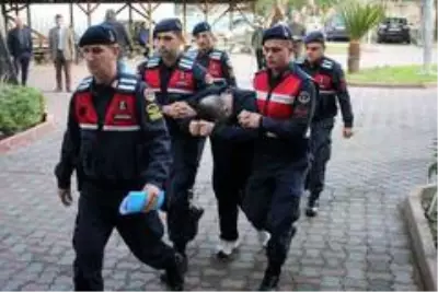 Antalya'da fuhuş operasyonu Antalya'da fuhuş operasyonu