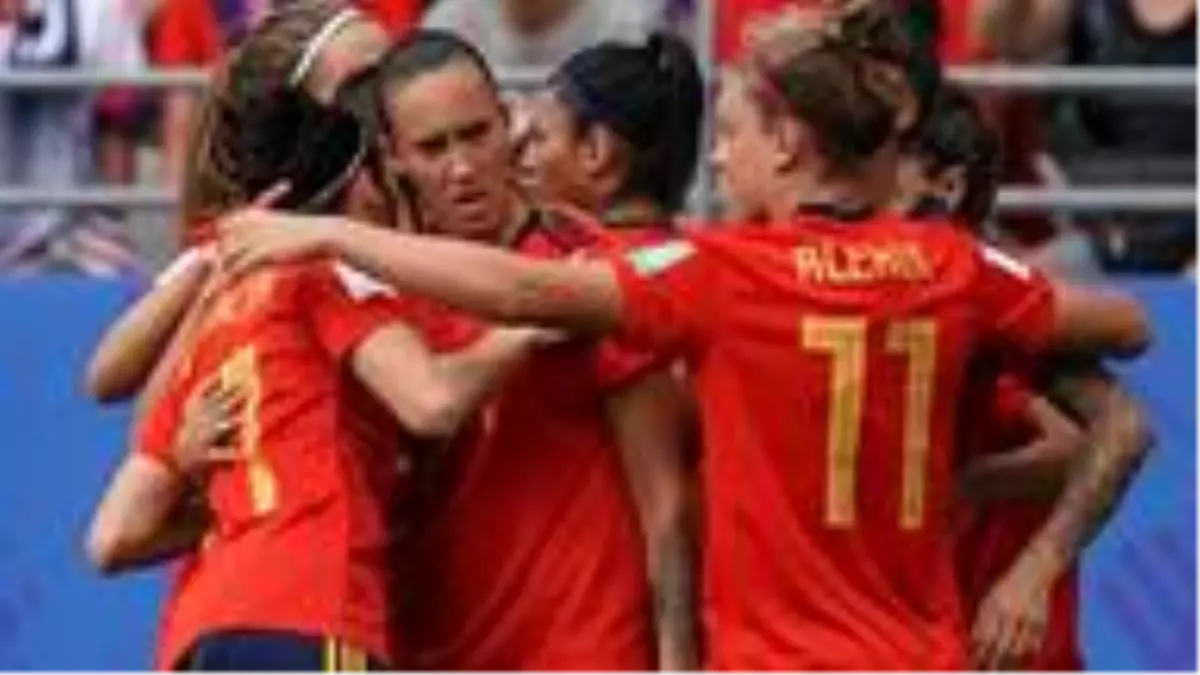 Avrupa'da ilk: İspanya'da kadın futbolcuların özlük hakları ve statüsü için toplu sözleşme imzalandı