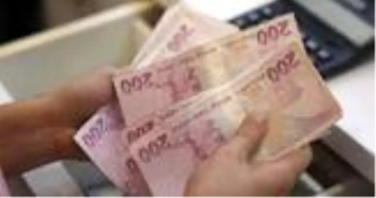 Ek ödeme oranı yüzde 10’a çıkarılırsa emeklilerin maaşları 59 ile 361 TL arasında artacak