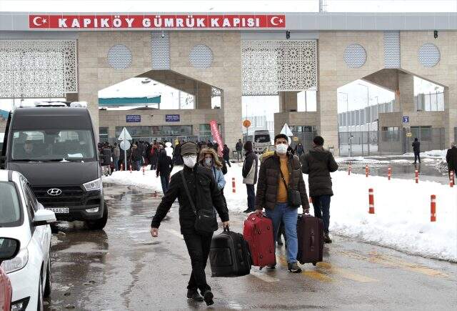 İran'da koronavirüs ölümlerinin ardından Van Kapıköy Sınır Kapısı'nda hazırlıklar yapıldı