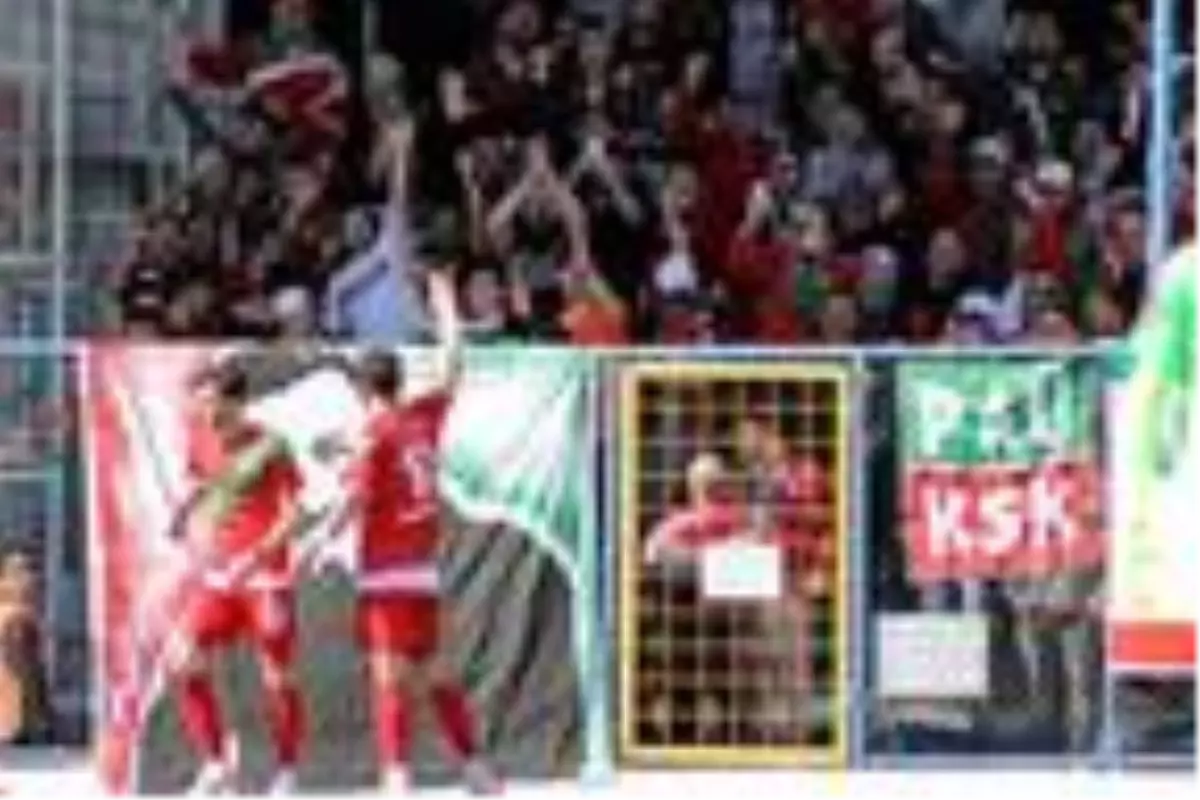 Karşıyaka dört dörtlük