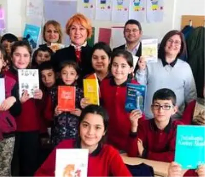 KİGDER'in 'Kitap Bağışı' ile Çocuklar, Geleceğe Kapı Araladı KİGDER'in 'Kitap Bağışı' ile Çocuklar, Geleceğe Kapı Araladı
