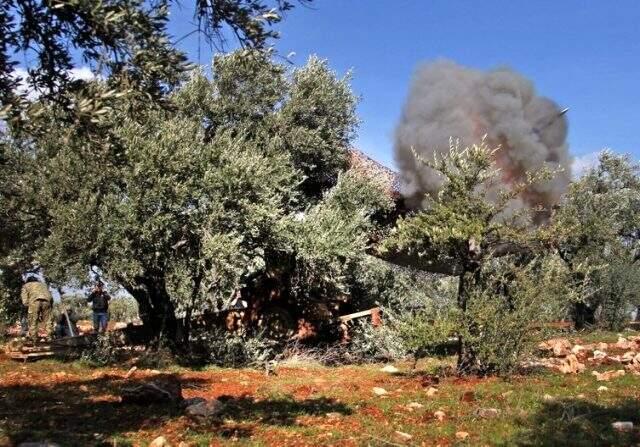 Operasyondan ilk görüntüler 6 Muhaliflerin İdlib'e başlattığı operasyondan ilk görüntüler geldi
