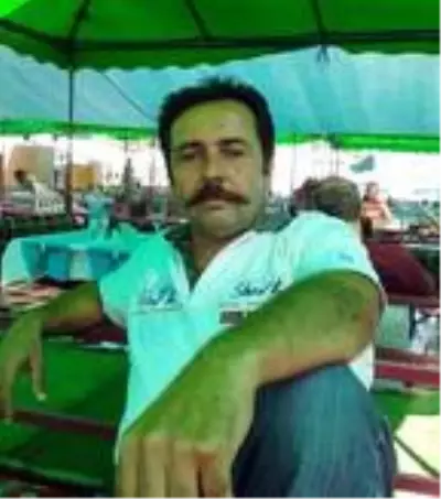 Ölümle tehdit eden babasını öldüren çocuğa tahliye Ölümle tehdit eden babasını öldüren çocuğa tahliye