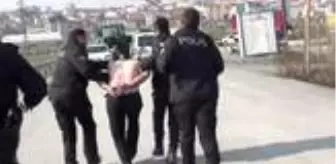 Yeşilkent Mahallesi: Servis şoförüne taciz dayağı! Polis ekipleri yarı çıplak halde buldu Yeşilkent Mahallesi: Servis şoförüne taciz dayağı! Polis ekipleri yarı çıplak halde buldu