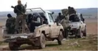 Son dakika: Türkiye destekli ılımlı askeri muhalifler, İdlib'in güneyine operasyon başlattı