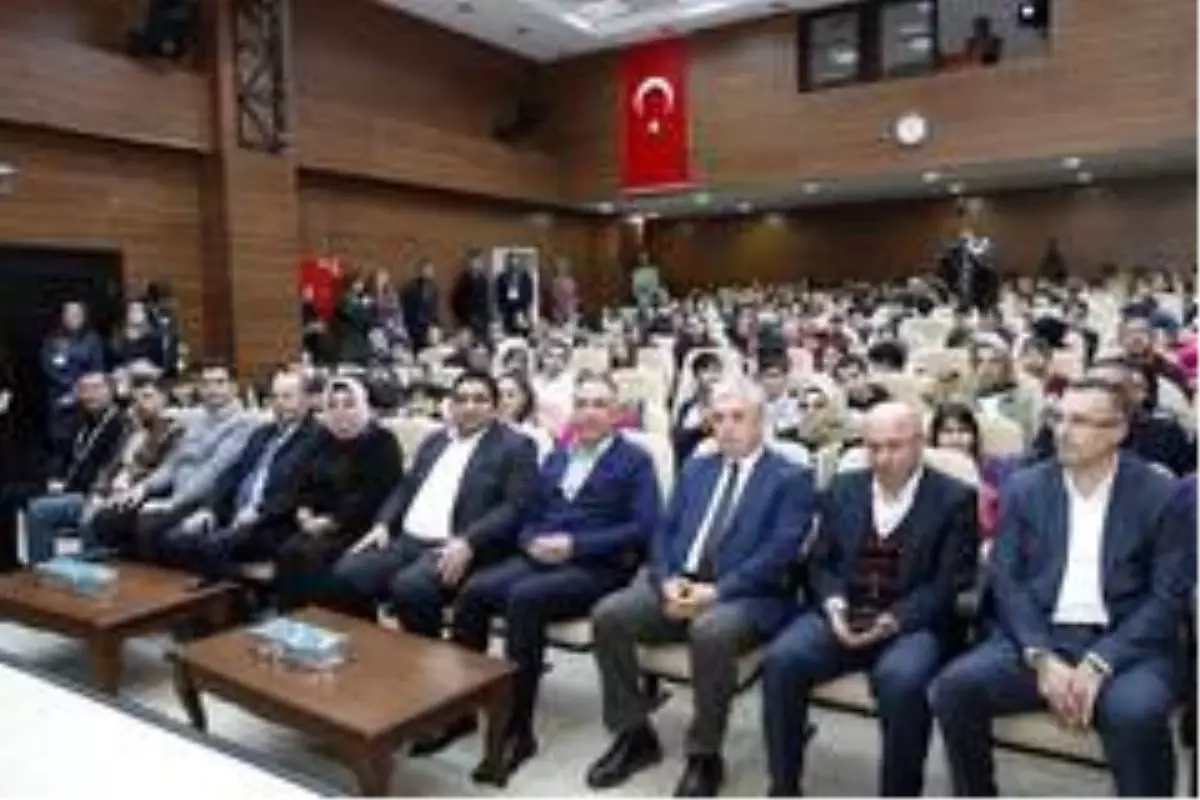 Sultangazi'de Akıl ve Zeka Oyunları Turnuvası Ödül Töreni