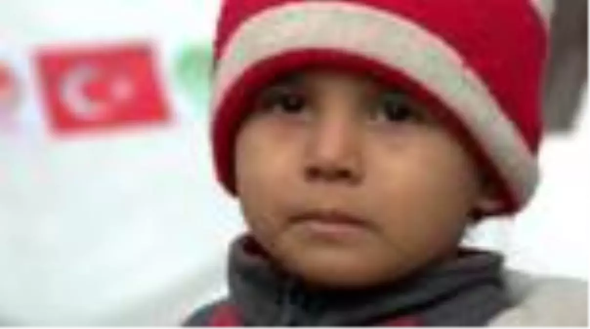 Suriye idlib'de saldırılar nedeniyle günde yaklaşık 10 bin kişi yer değiştiriyor