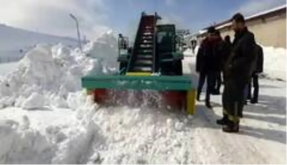 Tatvanlı girişimciden yüzde 80'i yerli ve milli kar küreme aracı