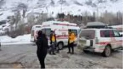 5 hasta, Bahçesaray'dan askeri helikopterle Van'a götürüldü
