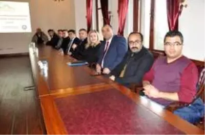 Afyonkarahisar'da otobüs kazalarının önlemesi için toplantı yapıldı Afyonkarahisar'da otobüs kazalarının önlemesi için toplantı yapıldı