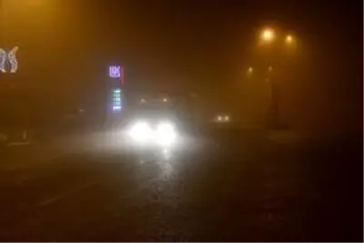 Ağrı'da yoğun sis ulaşımda aksamalara neden oldu