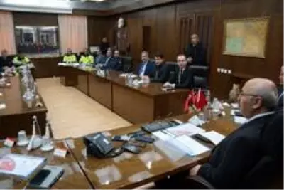 Aydın'da trafik güvenliği masaya yatırıldı Aydın'da trafik güvenliği masaya yatırıldı