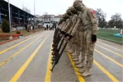 Jandarma Genel Komutanı Çetin: '144 terörist etkisiz hale getirildi' Jandarma Genel Komutanı Çetin: '144 terörist etkisiz hale getirildi'