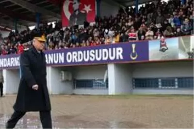 Jandarma Genel Komutanı Çetin: '144 terörist etkisiz hale getirildi' Jandarma Genel Komutanı Çetin: '144 terörist etkisiz hale getirildi'