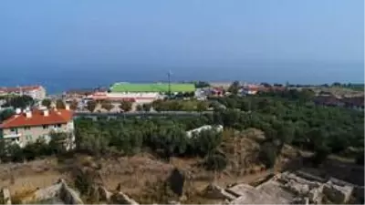 Myrleia Antik Kenti üzerinde inşa edilen oyun ve eğlence merkezi mühürlendi Myrleia Antik Kenti üzerinde inşa edilen oyun ve eğlence merkezi mühürlendi