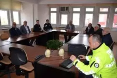 Otobüs kazalarının önlenmesi için toplandılar Otobüs kazalarının önlenmesi için toplandılar