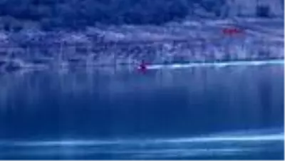 Tunceli üniversiteli gülistan, debisi düşürülen baraj gölünde arandı