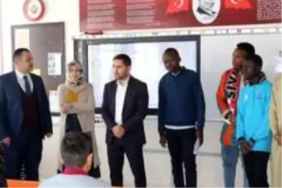 Zaralı öğrencilere ülkelerini tanıttılar Zaralı öğrencilere ülkelerini tanıttılar