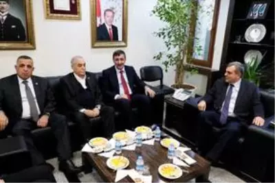 AK Parti Genel Başkan Yardımcısı Yılmaz: 'Güneydoğu Anadolu Bölgesi bir yük değil, varlık' AK Parti Genel Başkan Yardımcısı Yılmaz: 'Güneydoğu Anadolu Bölgesi bir yük değil, varlık'