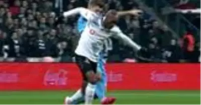 Beşiktaşlı oyuncular, Trabzonspor'un golüne uzun süre itiraz etti