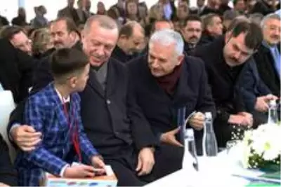 Cumhurbaşkanı Erdoğan'dan Kılıçdaroğlu'na: 'Kendisi aranızda da ben mi göremiyorum?' (2) Cumhurbaşkanı Erdoğan'dan Kılıçdaroğlu'na: 'Kendisi aranızda da ben mi göremiyorum?' (2)