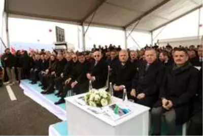Cumhurbaşkanı Erdoğan'dan Kılıçdaroğlu'na: 'Kendisi aranızda da ben mi göremiyorum?' (2) Cumhurbaşkanı Erdoğan'dan Kılıçdaroğlu'na: 'Kendisi aranızda da ben mi göremiyorum?' (2)