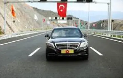 Cumhurbaşkanı Erdoğan'dan Kılıçdaroğlu'na: 'Kendisi aranızda da ben mi göremiyorum?' (2) Cumhurbaşkanı Erdoğan'dan Kılıçdaroğlu'na: 'Kendisi aranızda da ben mi göremiyorum?' (2)
