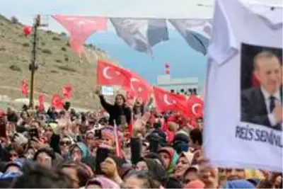 Cumhurbaşkanı Erdoğan: 'Yol haritamızı belirledik. Masada olduğumuzu her tarafa duyuracağız' (1) Cumhurbaşkanı Erdoğan: 'Yol haritamızı belirledik. Masada olduğumuzu her tarafa duyuracağız' (1)