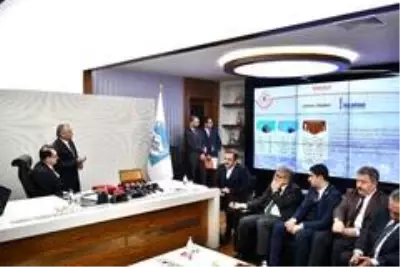 Enerji ve Tabii Kaynaklar Bakanı Dönmez, Başkan Büyükkılıç'ı ziyaret etti Enerji ve Tabii Kaynaklar Bakanı Dönmez, Başkan Büyükkılıç'ı ziyaret etti