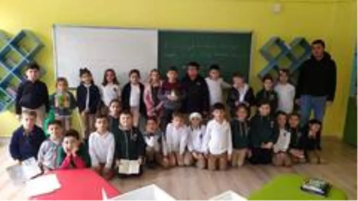 Harçlıklarından biriktirdikleri parayla İdlib'e yardım gönderdiler