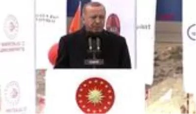İzmir'deki açılışta konuşan Erdoğan, Kılıçdaroğlu'na çattı: Aranızda da ben mi göremiyorum? İzmir'deki açılışta konuşan Erdoğan, Kılıçdaroğlu'na çattı: Aranızda da ben mi göremiyorum?