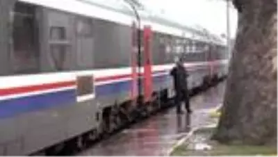 Jandarmadan trende güvenlik uygulaması Jandarmadan trende güvenlik uygulaması