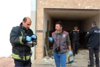 Kullanılmayan binanın asansör boşluğunda ölü bulundu