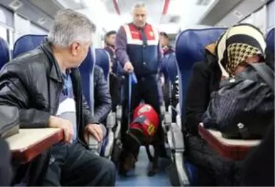 Manisa'da jandarmadan trende güvenlik uygulaması Manisa'da jandarmadan trende güvenlik uygulaması