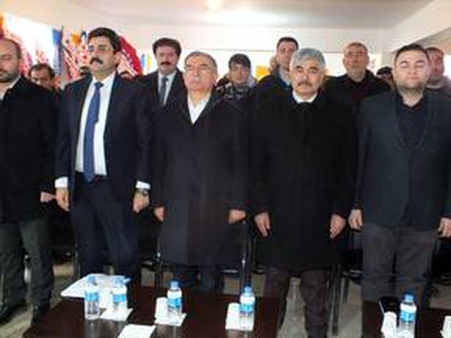 Sivas'ta AK Parti kongre sürecini Ulaş ilçesiyle başlattı