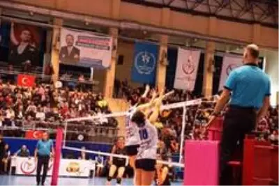 Vestel Venus Sultanlar Ligi: Aydın Büyükşehir Belediyespor: 1 - Eczacıbaşı Vitra: 3 Vestel Venus Sultanlar Ligi: Aydın Büyükşehir Belediyespor: 1 - Eczacıbaşı Vitra: 3