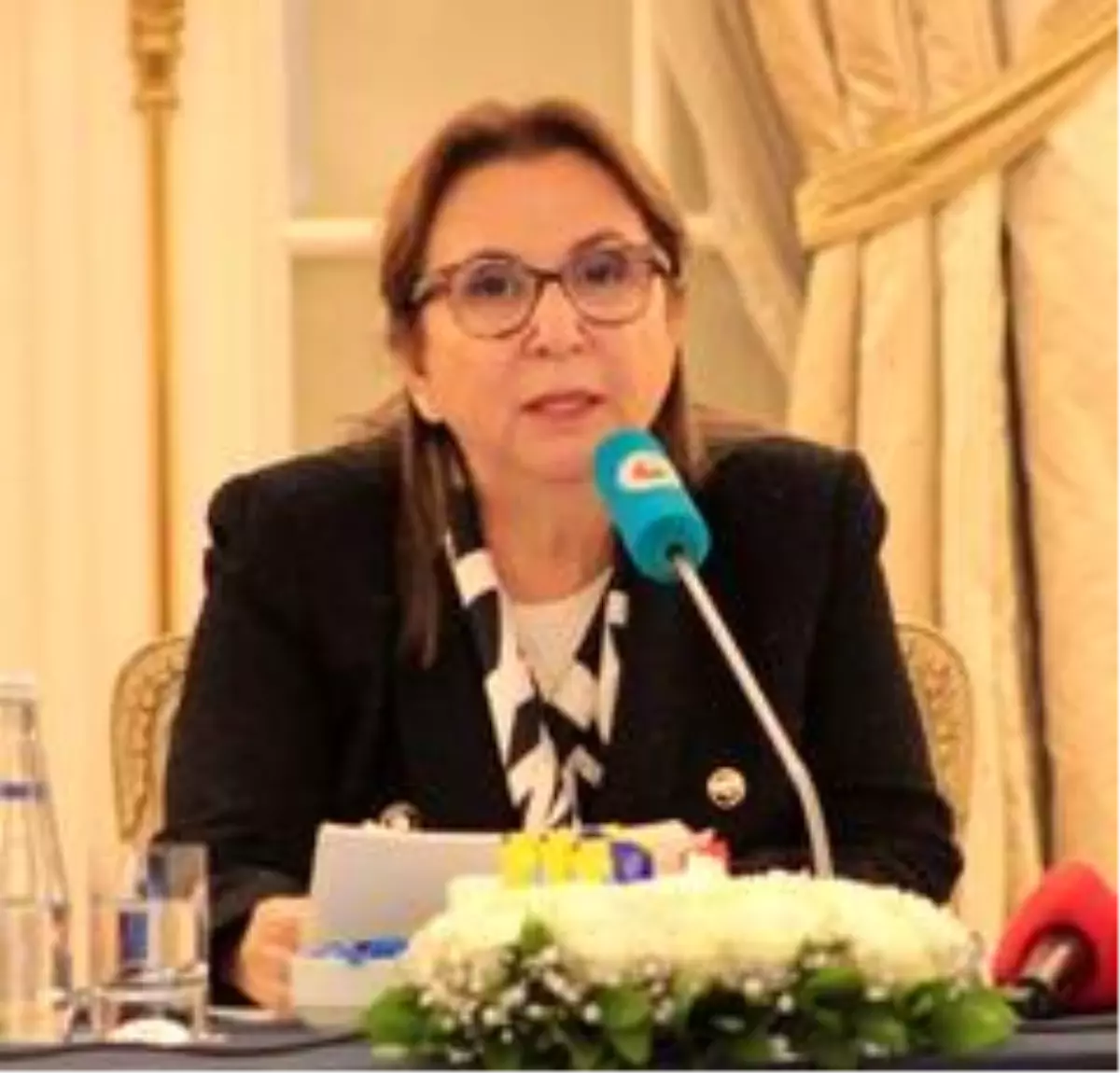 Bakan Pekcan: 'İran'a açılan kapılarımızdan girişler durduruldu'