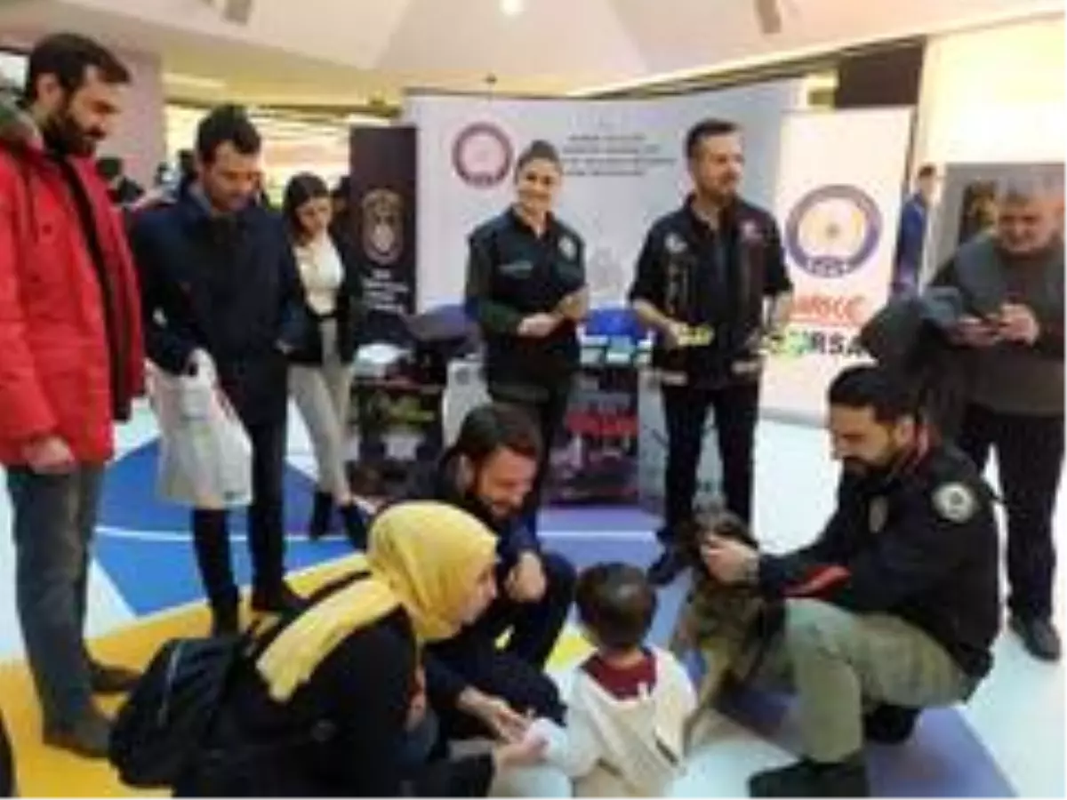 Bursa'da AVM'de narkotik nokta uygulaması