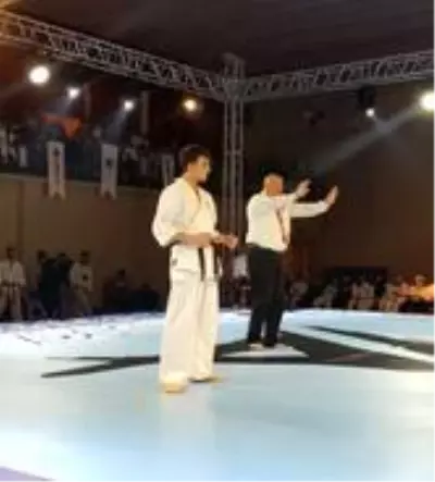 Devrekli sporcular Ashihara Karate Avrupa Şampiyonasında derece aldı Devrekli sporcular Ashihara Karate Avrupa Şampiyonasında derece aldı