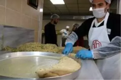 Diyarbakır'da günlük 6 ton kadayıf tüketiliyor
