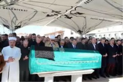 Eski Bakan Akif Çağatay Kılıç'ın babası Sinan Kılıç son yolculuğuna uğurlandı