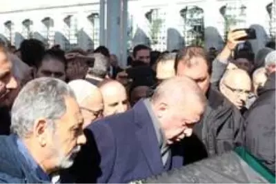 Eski Bakan Akif Çağatay Kılıç'ın babası Sinan Kılıç son yolculuğuna uğurlandı