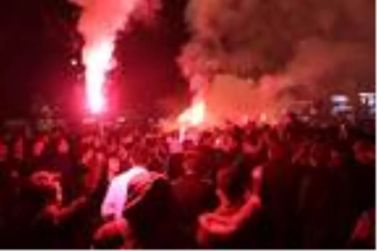 Gaziantep'te Galatasaray taraftarları kutlama yaptı