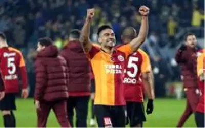 Radamel Falcao'dan 6. gol Radamel Falcao'dan 6. gol