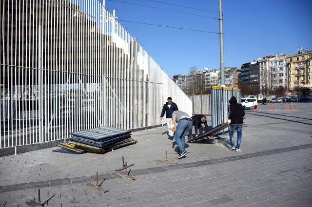 Taksim Meydanı'ndaki Kavuşma Durağı kaldırılıyor