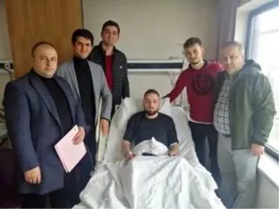 Trabzon'da tedavi gören gencin iş mülakatı hastanede yapıldı Trabzon'da tedavi gören gencin iş mülakatı hastanede yapıldı