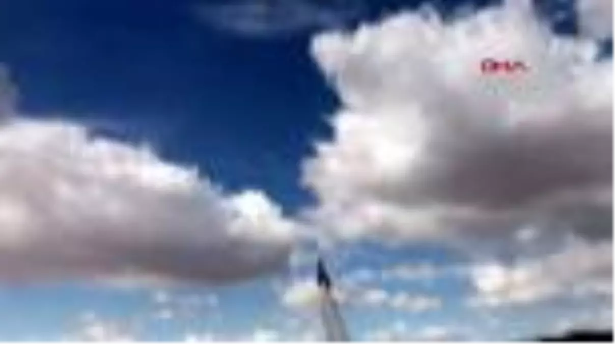 Yaptığı roket ile uçuş denemesinde çöle düşerek öldü